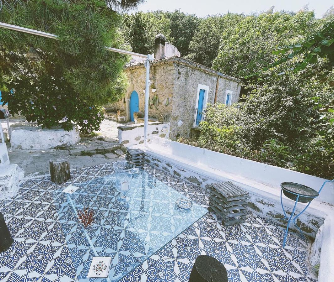 Capo dʼOrlando La Casa Del Nespolo Bed & Breakfast エクステリア 写真