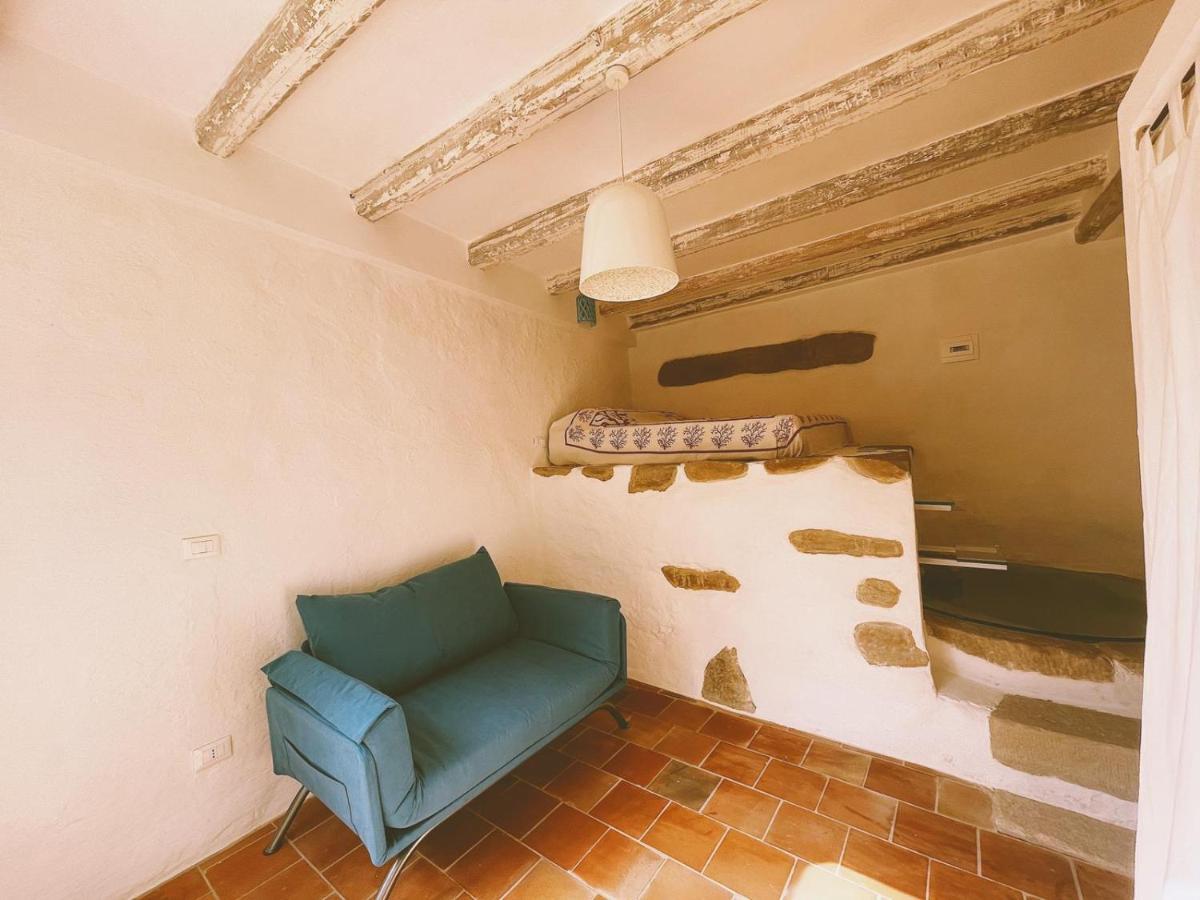 Capo dʼOrlando La Casa Del Nespolo Bed & Breakfast エクステリア 写真