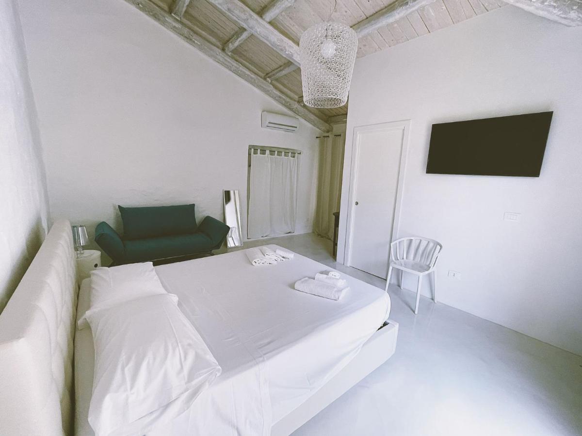 Capo dʼOrlando La Casa Del Nespolo Bed & Breakfast エクステリア 写真